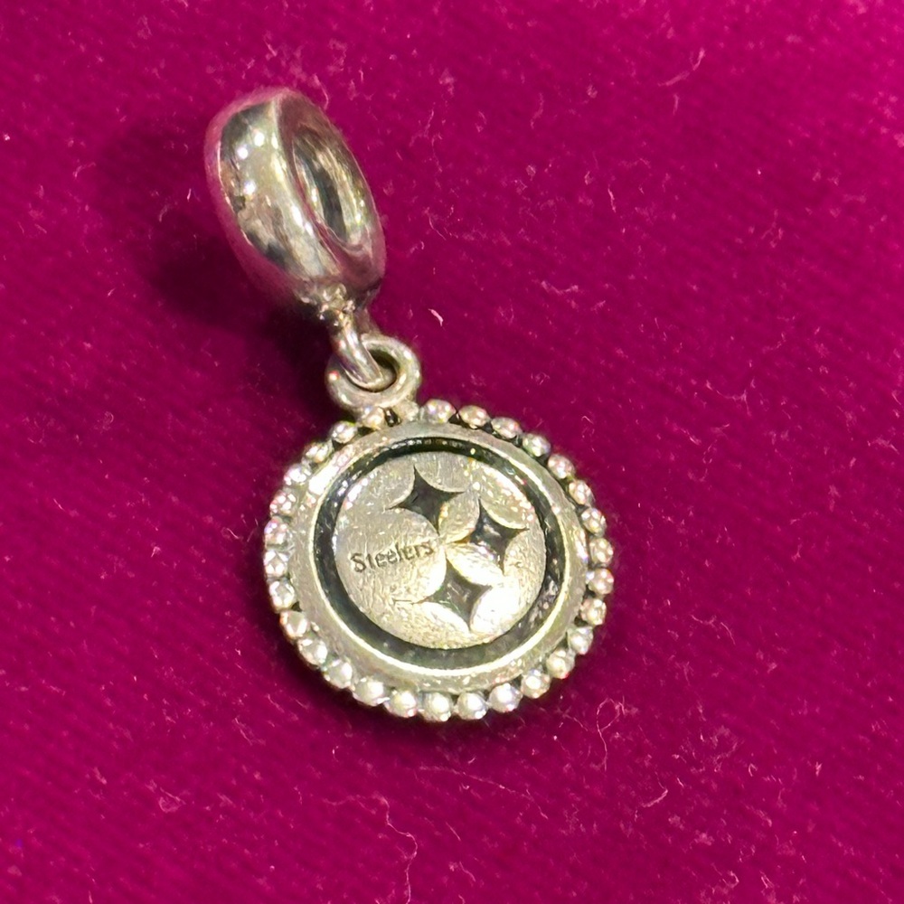 Pandora Pittsburgh Steelers Charm